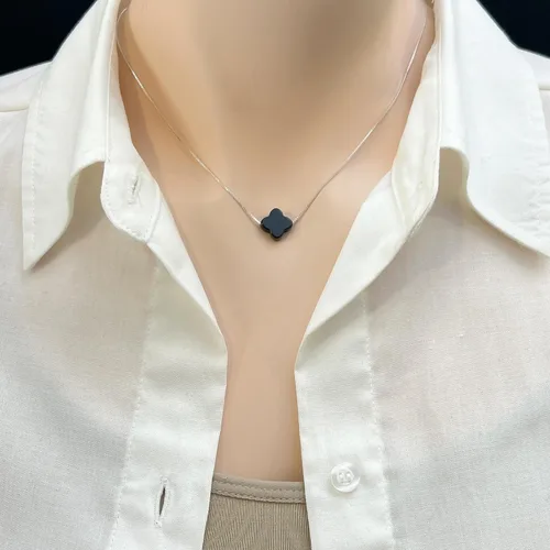 Miniatura 2 de Collar de trébol de ónix negro para mujer, cuentas de trébol de ónix negro en cadena de plata de ley, collar de gargantilla de buena suerte
