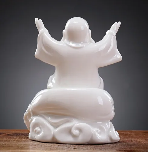 Miniatura 5 de QINLANG Pequeña estatua de Buda riendo blanca de cerámica para buena suerte, estatua de Buda feliz de la suerte sentado en bolsa de dinero