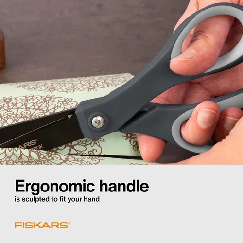Miniatura 4 de Fiskars Tijeras de 8 pulgadas con Empuñadura Cómoda Antiadherentes de Titanio para Todo Uso - Cuchillas de Acero Inoxidable para Tareas de Corte
