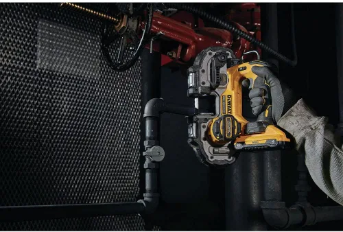 Miniatura 8 de DEWALT ATOMIC 20V MAX - Sierra de cinta compacta sin escobillas sin escobillas de 1-3/4 pulgadas, solo herramienta desnuda (DCS377B)