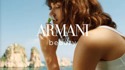 Miniatura 9 de Armani Beauty – Acqua di Gioia – Eau de Parfum – Fragancia floral afrutada para mujer – Limón Primofiore, jazmín acuático, notas de madera de cedro