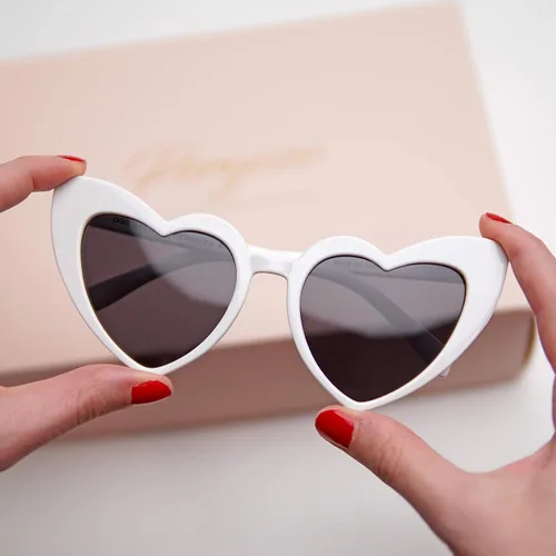 Miniatura 6 de Pergozo Gafas de sol de soltera con corazón rosa