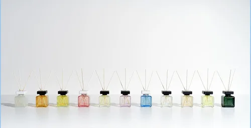 Miniatura 7 de ipuro - Essentials Room Fragrance Flower Bowl 6.8 fl oz Ambientador con fragancia floral, mandarina, bergamota, jazmín, violeta y madera de cedro