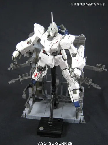 Miniatura 7 de Bandai Hobby RX-0 Unicorn Gundam HD Color con MS Cage Figura de grado maestro, escala 1/100