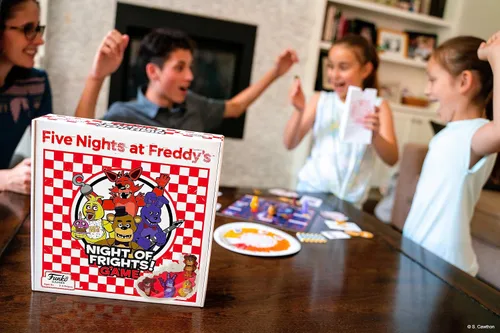 Miniatura 8 de Funko Games Five Nights at Freddy's Night of Frights! Juego de mesa Incluye 4 figuras esculpidas 2-4 jugadores, a partir de 8 años