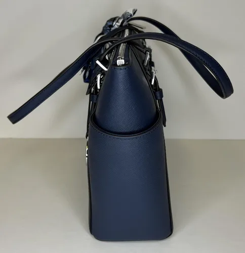 Miniatura 7 de Michael Kors Charlotte Bolso grande con cremallera y gancho triple a juego azul marinoSignature MK blanco brillante NavySignature Mk Bright White