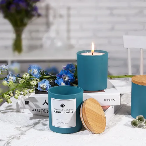 Miniatura 7 de CONNOO Paquete de 12 tarros de vela de vidrio azul marino de 10 onzas para hacer velas con tapas herméticas de bambú, bonitas etiquetas