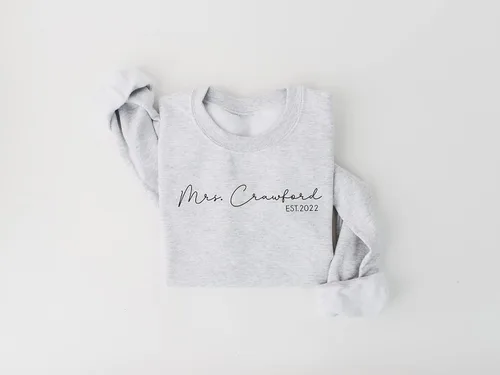 Miniatura 5 de Mrs Sweatshirt - Custom Mrs Sweatshirt - New Mrs - Honeymoon Pajamas - Wedding Gift - Future Mrs. Gift