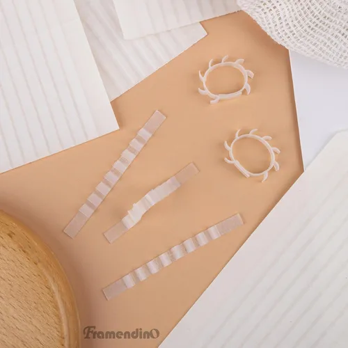 Miniatura 7 de Framendino, Paquete de 200 tiras antideslizantes de goma adhesiva para perchas de madera, ropa transparente