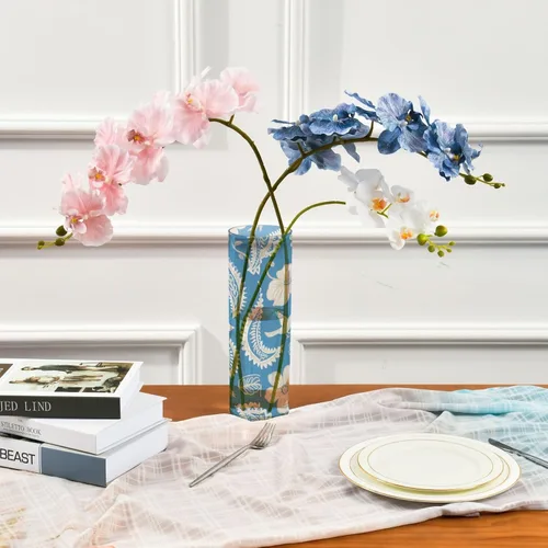 Miniatura 3 de Jarrón de plástico azul bohemio con flores de cachemira blanca, 11.8 x 3.9 pulgadas, portavelas decorativo, irrompible, mesa de boda, oficina