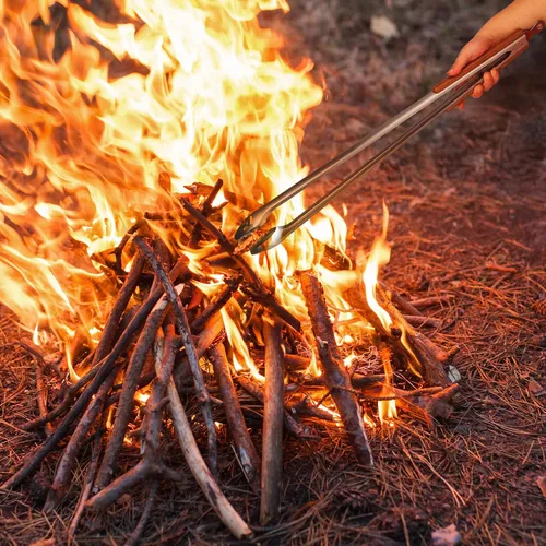 Miniatura 5 de XUDAKAIXIN Pinzas para barbacoa de acero inoxidable de 18 pulgadas de largo con mango de acacia de lujo extendido, herramienta de parrilla duradera