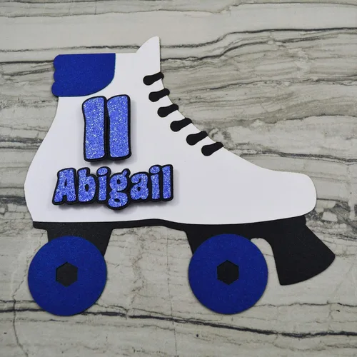Miniatura 4 de Decoración para tartas de patinaje personalizado con nombre y edad