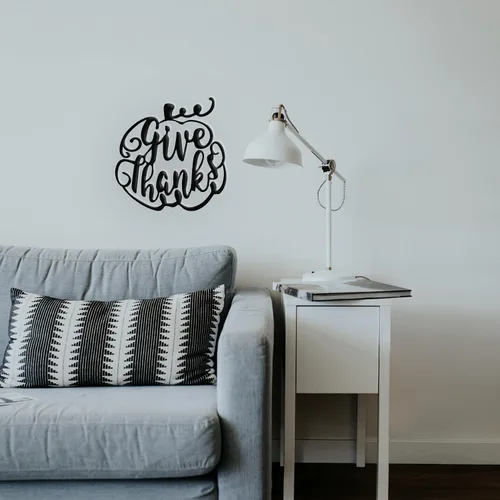 Give Thanks Pumpkin - Arte de pared de metal - 18" X 18" - Negro