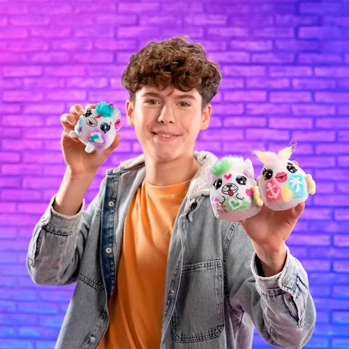 Miniatura 7 de Canal Toys Personaliza el paquete de 2 mini misterios de peluche de aerógrafo. ¿Qué 2 peluches obtendrás? Decora, lava, repite. Personaliza tus
