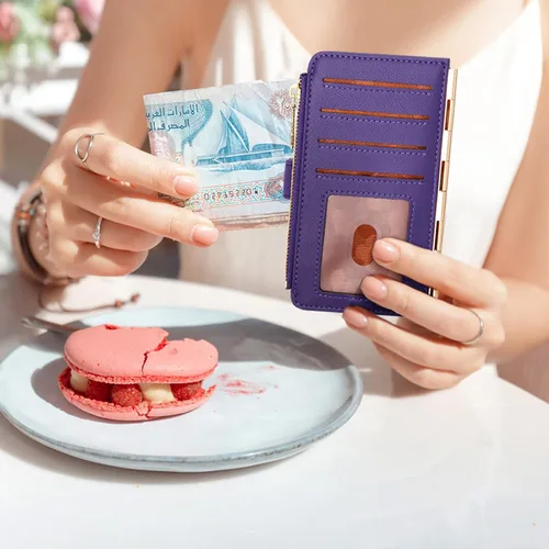 Miniatura 6 de Badiya Tarjetero de crédito para mujer, con bloqueo RFID, delgada, plegable, con bolsillo con cremallera y 3 ventanas para identificación, Violeta