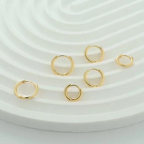 Miniatura 8 de Gokeey Small Gold Huggie Hoop Earrings Set for Women 14K Real Gold Plated Hypoallergenic Lightweight Earrings for Sensitive Ears Everyday Earrings