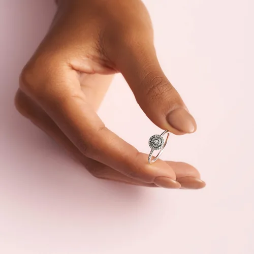 Miniatura 5 de PANDORA Anillo elegante de circonita cúbica brillante en plata de ley