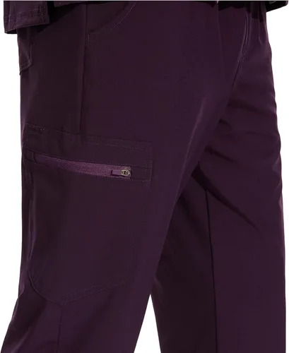 Miniatura 7 de COZYFIT Conjunto de ropa quirúrgica para hombre camiseta elástica con cuello en V y pantalón deportivo con 8 bolsillos, cintura de yoga, ropa