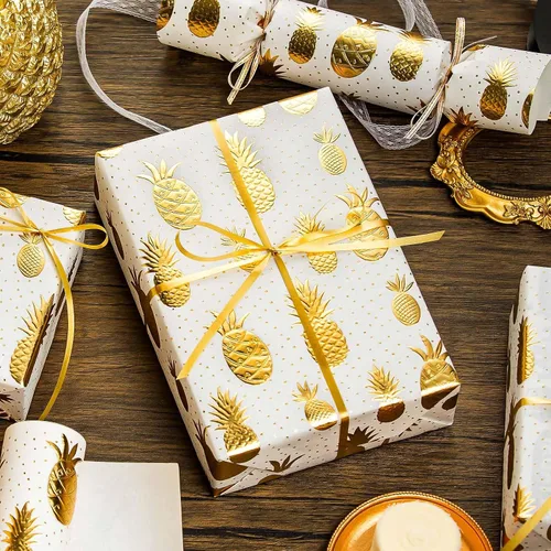 Miniatura 2 de Flyhill - Rollo de papel kraft de piña en lata - 17 pulgadas X 33 pies - Diseño de papel de regalo con piña 3D en relieve metálico dorado