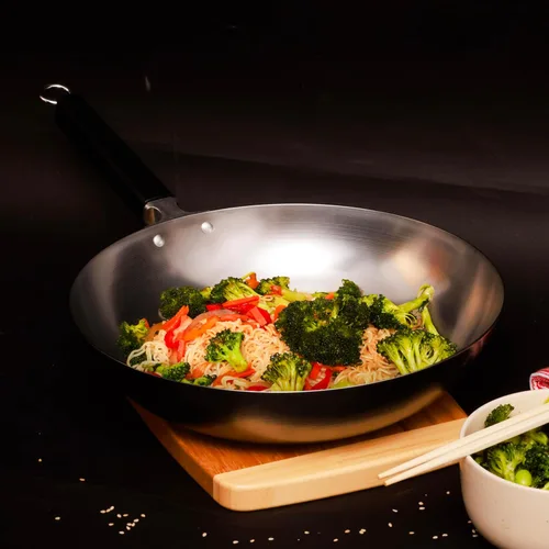 Miniatura 6 de JOYCE CHEN Serie Profesional Sartén Wok de Acero al Carbono de 12 Pulgadas con Mango Fenólico