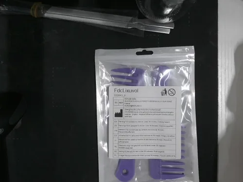 Miniatura 2 de Mini peine de dientes anchos, 2 piezas de peines pequeños portátiles de plástico desenredante de dientes grandes para mujeres, rizado, largo y húmedo