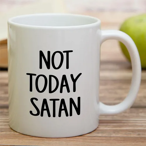 Miniatura 18 de Retreez Taza divertida – This Girl Runs on Coffee + Jesus - Tazas de café de cerámica de 11 onzas – Divertido, sarcasmo, sarcástico, motivacional