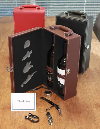 Miniatura 4 de Lifestyle Top Handle Travel Two Bottle Wine Carrier Case con juego de accesorios de vino de 4 piezas (rojo)