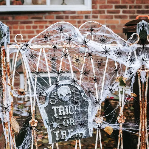 Miniatura 7 de Telarañas de 900 pies cuadrados para decoración de Halloween con 100 arañas falsas, telarañas súper elásticas para decoraciones de Halloween