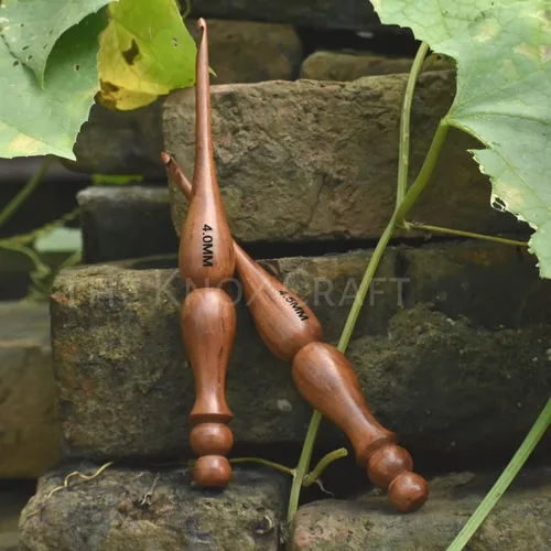 Miniatura 4 de THE KNOX CRAFT Gancho de ganchillo con mango ergonómico, gancho de ganchillo de madera hecho a mano de 7 pulgadas, aguja de tejer, hilo de tejido