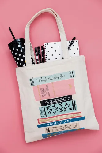 Miniatura 5 de kate spade new york Vaso aislado con popote reutilizable, taza de viaje de acrílico negro de 24 onzas con tapa, lunares Polka Dots