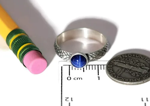 Miniatura 5 de Salish Sea Inspirations Created Blue Star Sapphire Ring Dragon Scale Pattern Vintage Silver (Round Stone)