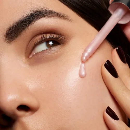 Miniatura 7 de Soft Focus Glow Booster Drops, suero iluminador para la piel con glicerina y antioxidantes, base de maquillaje hidratante perfeccionadora