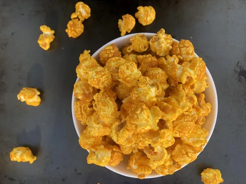 Miniatura 8 de Signature Popcorn Paquete de 3 variedades gourmet – Caramelo, Cheddar y Perfect Duo (mezcla de caramelo y cheddar) – Bolsas resellables – Hecho a