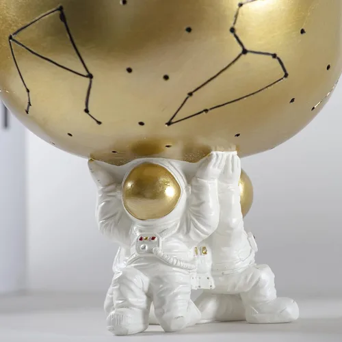 Miniatura 6 de Esculturas familiares de astronautas, familia de 3 figuras de astronautas, decoración de dormitorio con temática espacial, decoración de escritorio