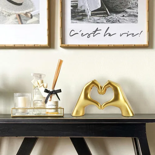 Miniatura 2 de Decoración dorada para sala de estar, dormitorio, estantería, escultura de manos de corazón, personalizada de hija, hijo, esposa (sin pulseras)
