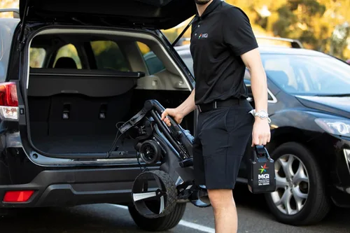 Miniatura 4 de MGI Zip Navigator Electric Golf Cart - 36 Hole Battery - Remote Control - (Drink, Umbrella, & GPS Phone)