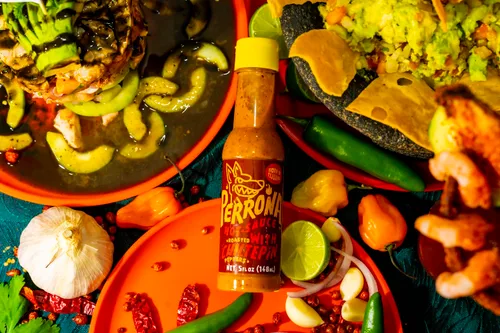 Miniatura 5 de La Perrona Botella de salsa picante chiltepin asada de 5 onzas Tatemada Chiltepin Pepper Salsa Picante Extra picante Hecho a mano Paquete