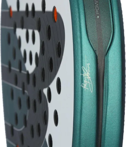 Miniatura 8 de BULLPADEL Pala de pádel HACK 04 Paquito Navarro Pala Padel Profesional en Forma Diamante TriCarbon 3D & MultiEva Core Aerodinámica Canal Total