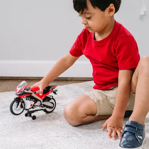 Miniatura 3 de Sunny Days Entertainment Maxx Action Super Bike con función de caballito – Motocicleta de juguete motorizada roja para niños y niñas Vehículo