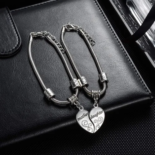 Miniatura 3 de Juego de pulseras dije de corazón para madre e hija, dos piezas