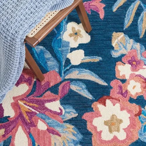 Miniatura 5 de SAFAVIEH Jardin Collection Alfombra de pasillo, 2 pies 3 pulgadas x 8 pies, azul y rosa, lana floral hecha a mano, ideal para zonas de alto tráfico