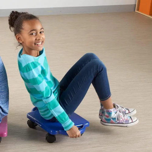 Miniatura 4 de hand2mind - Patinete azul para interiores con asas de seguridad para niños de 6 a 12 años, patinete de plástico con rodillos, educación física