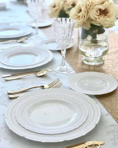 Miniatura 3 de Paquete de 240 platos, platos desechables de plástico extra pesados para fiesta de boda vintage (plato llano de 11 pulgadas, blanco castillo)