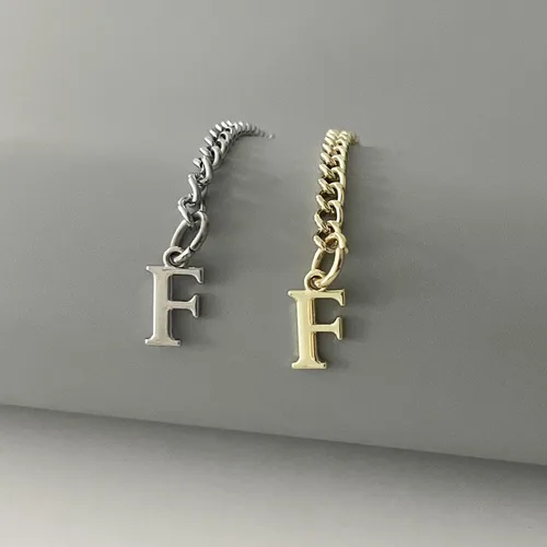 Miniatura 4 de Tovly 2 piezas de dijes de letras para Stanley Cup A-Z ID inicial colgantes personalizados para mango de vaso Stanley