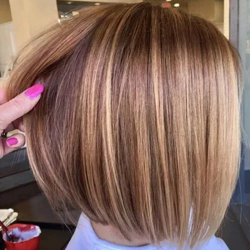 Miniatura 8 de TISHINING Pelucas rubias cortas en capas para mujeres blancas, longitud de la barbilla, color rubio ceniza, parte lateral, peluca Pixie Bob, cabello