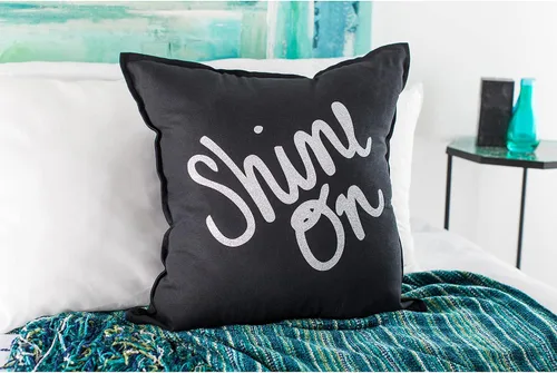 Miniatura 2 de Cricut Paquete de 3 rollos de vinilo termotransferible HTV para planchar inteligente, color negro brillante, paquete de 3 rollos de 3 pies