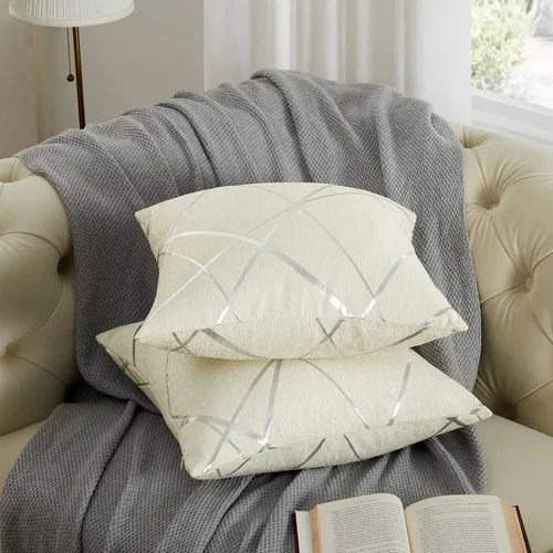 Miniatura 7 de Fundas de almohada GIGIZAZA decorativas para sofá de 20 x 20 pulgadas, fundas de almohada de terciopelo con rayas gruesas color marfil y crema