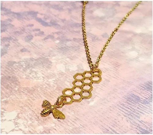 Miniatura 4 de Bee and Honeycomb Necklace in Gold