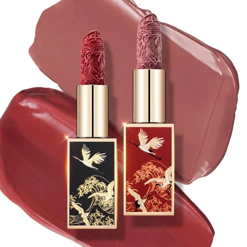 Miniatura 14 de Catkin Lápiz labial semimate hidratante de color de alto impacto infundido con vitamina E y aceite de aguacate, textura suave y sedosa, acabado mate