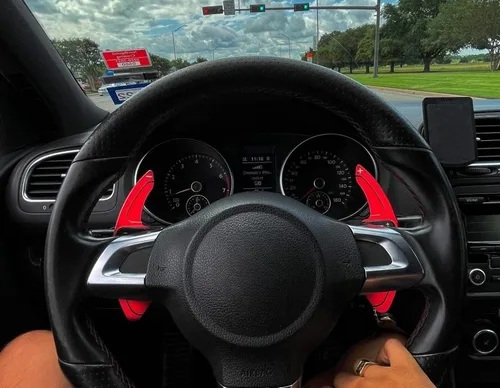 Miniatura 3 de iJDMTOY Extensiones de paleta grandes con acabado rojo brillante compatibles con Volkswagen MK6 Golf/GTI CC Tiguan Touareg Beetle Jetta (A6), etc